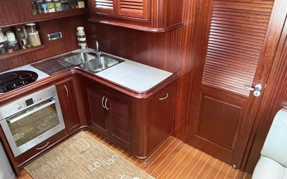 slider 2 Abati Yachts Abati 55 Portland