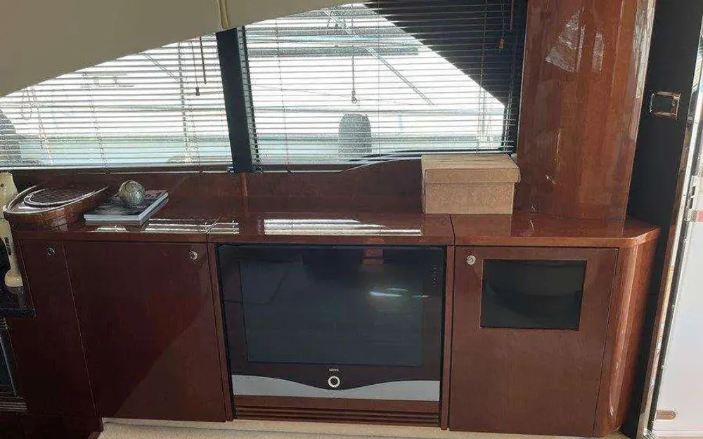 slider 5 Fairline Squadron 58