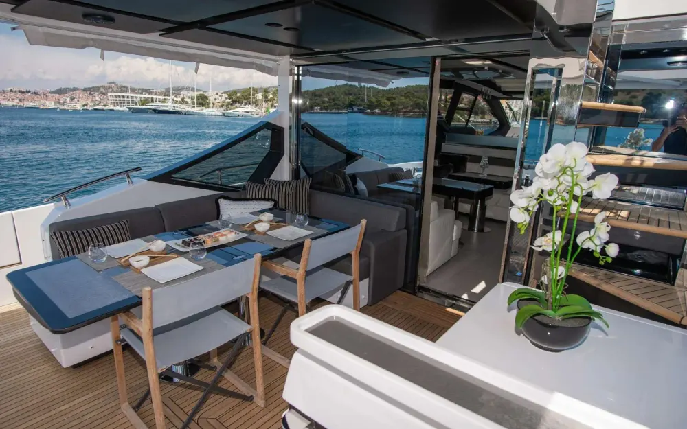 slider 19 Azimut  S7