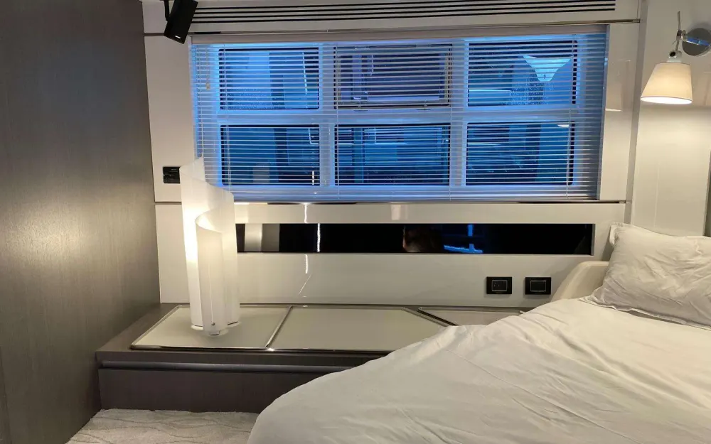 slider 6 Azimut  S7