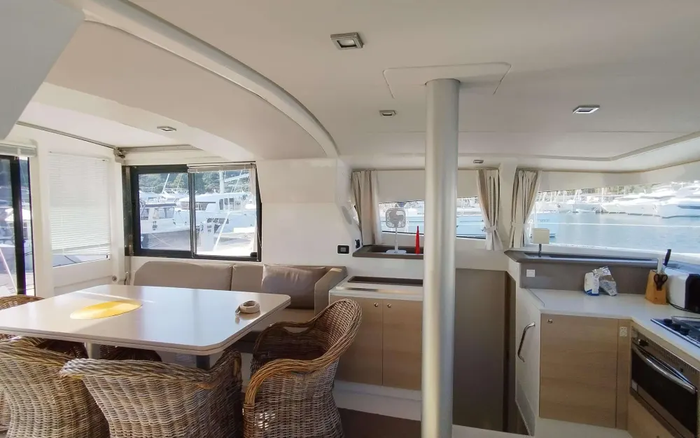 slider 4 Bali Catamarans Bali 4.0