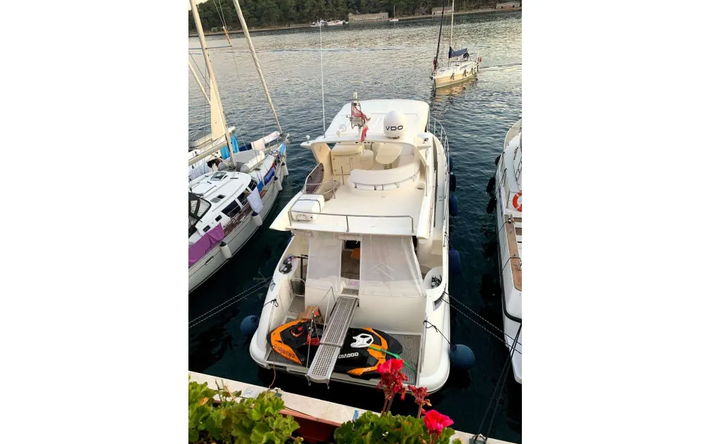 slider 10 Azimut Atlantis 50