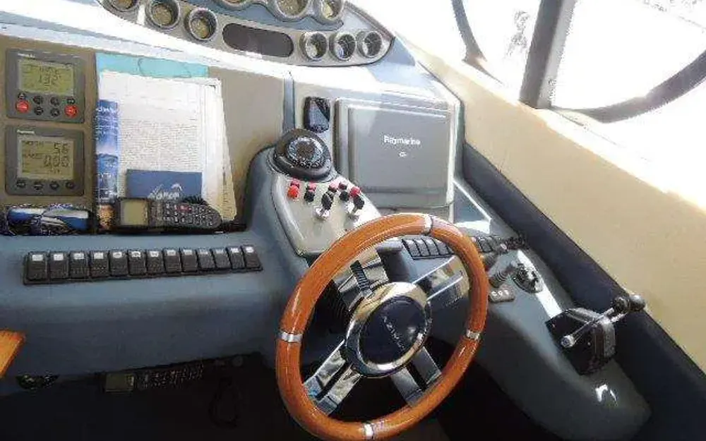 slider 17 Azimut Atlantis 50