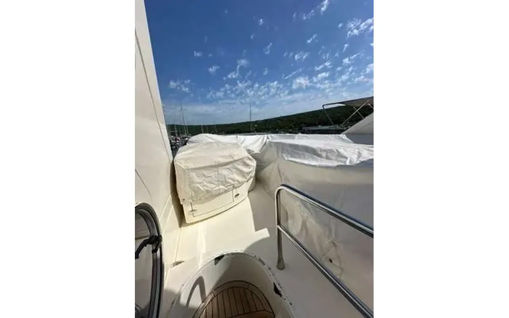 slider 2 Azimut Atlantis 50
