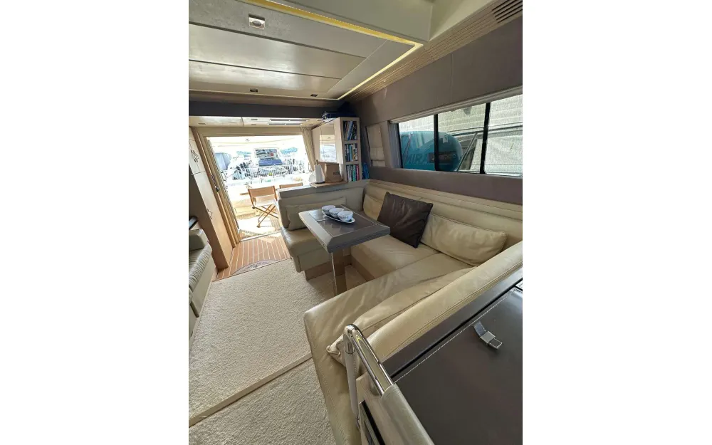slider 11 Beneteau Monte Carlo 5
