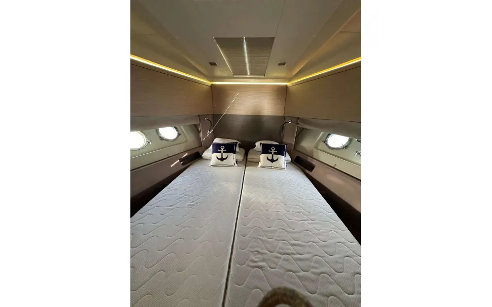 slider 21 Beneteau Monte Carlo 5