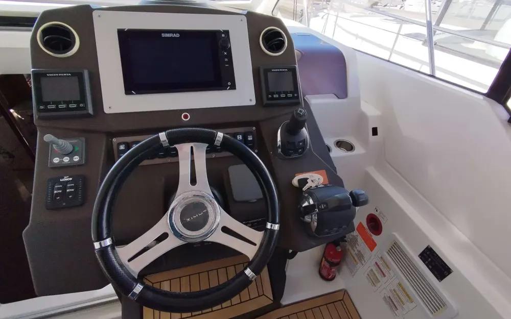 slider 7 Azimut Atlantis 43