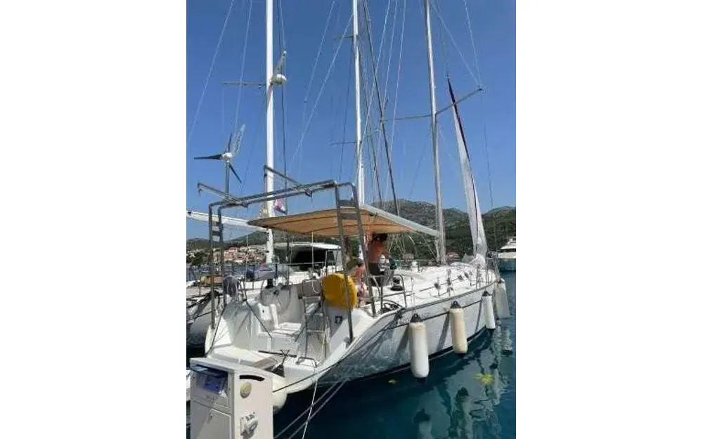 slider 0 Beneteau Cyclades 50.5