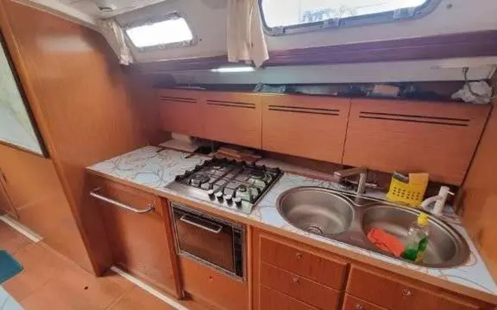 slider 12 Beneteau Cyclades 50.5
