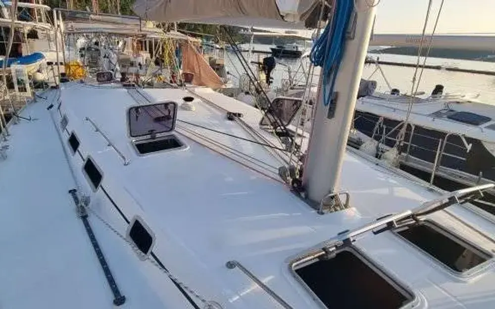slider 1 Beneteau Cyclades 50.5