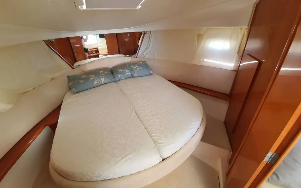 slider 7 Jeanneau Prestige 34 S