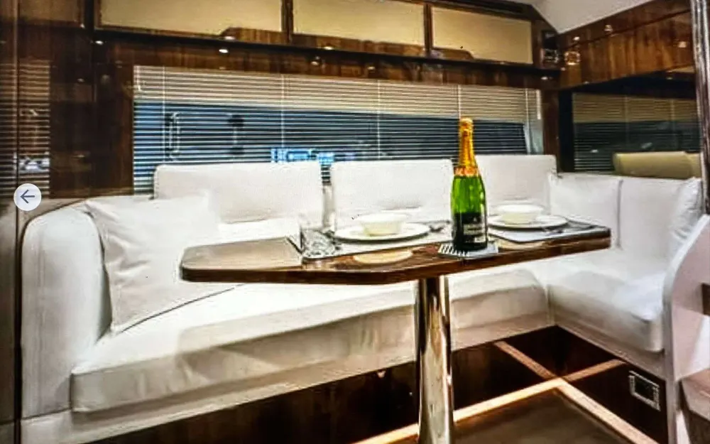 slider 12 Fairline Targa 48