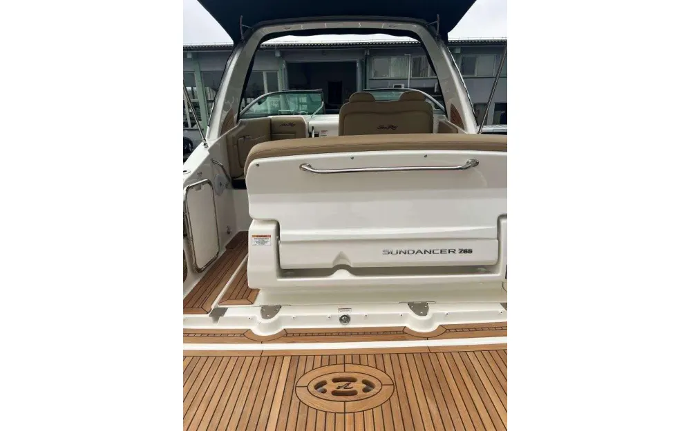 slider 9 Sea Ray Sundancer 265