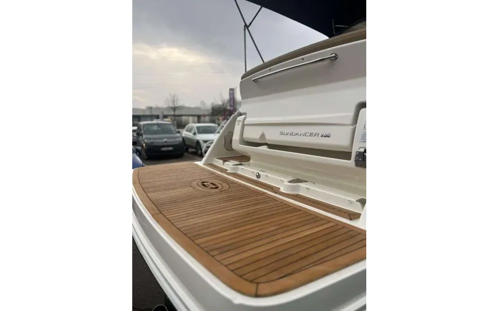 slider 8 Sea Ray Sundancer 265