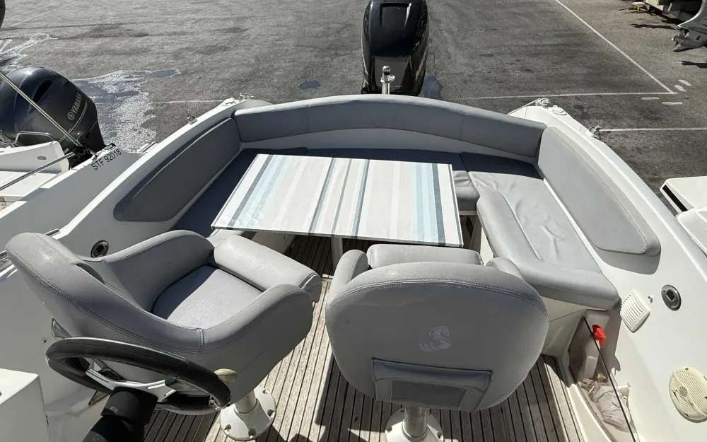 slider 7 Beneteau Flyer 750 Sun Deck