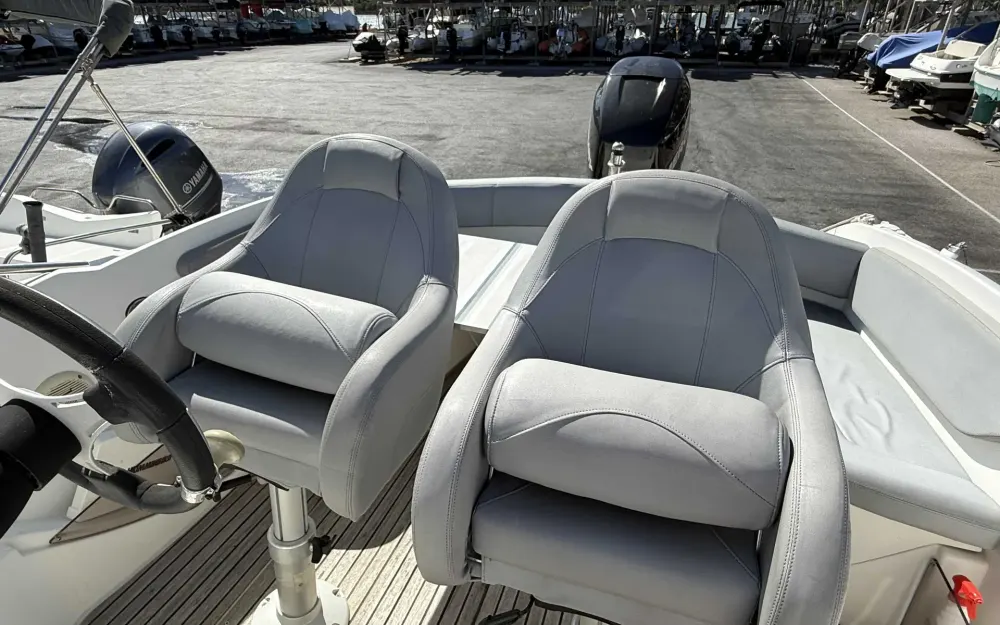 slider 8 Beneteau Flyer 750 Sun Deck