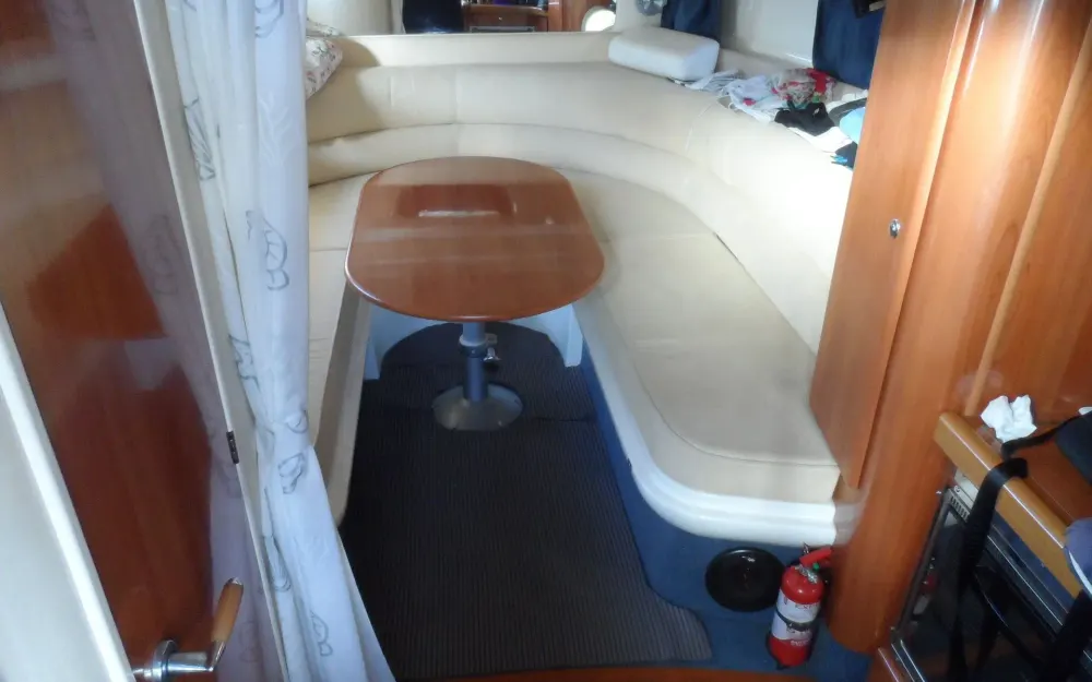 slider 11 Sealine  S 28 - null