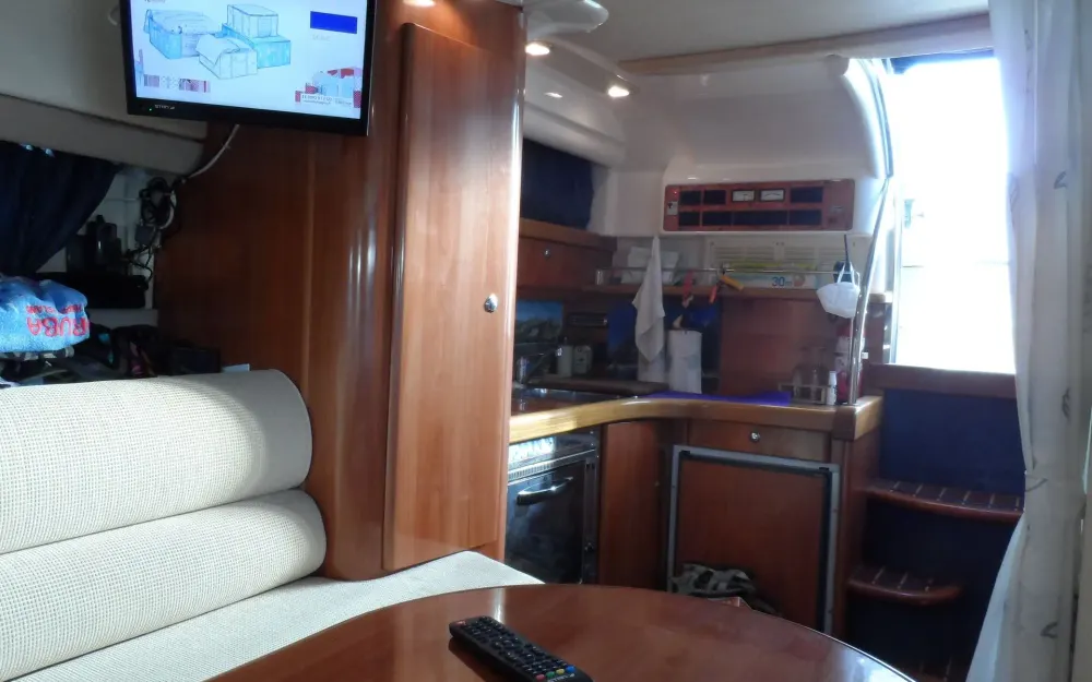 slider 12 Sealine  S 28