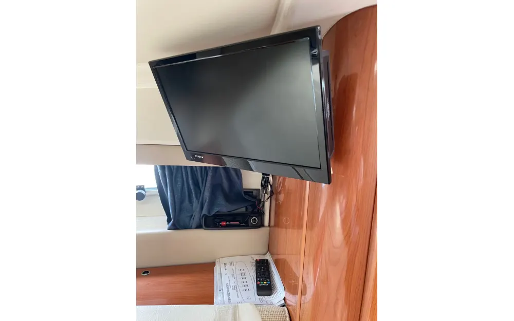 slider 8 Sealine  S 28