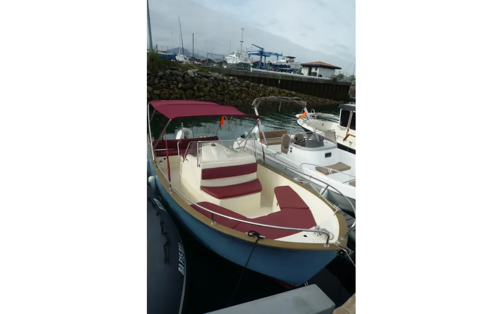 slider 2 Rhea  23 Open