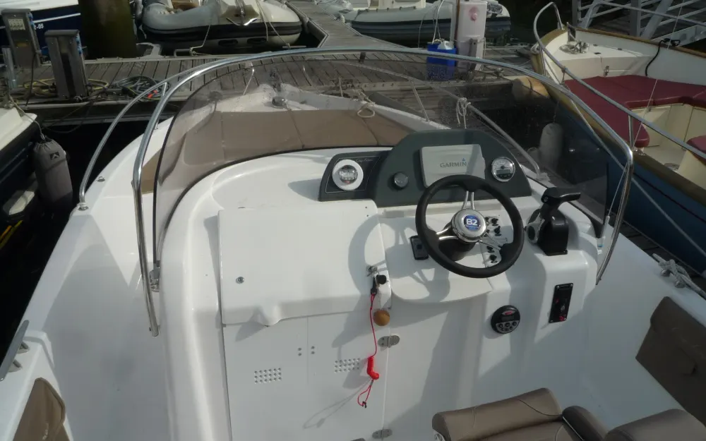 slider 0 B2 Marine  652 Open