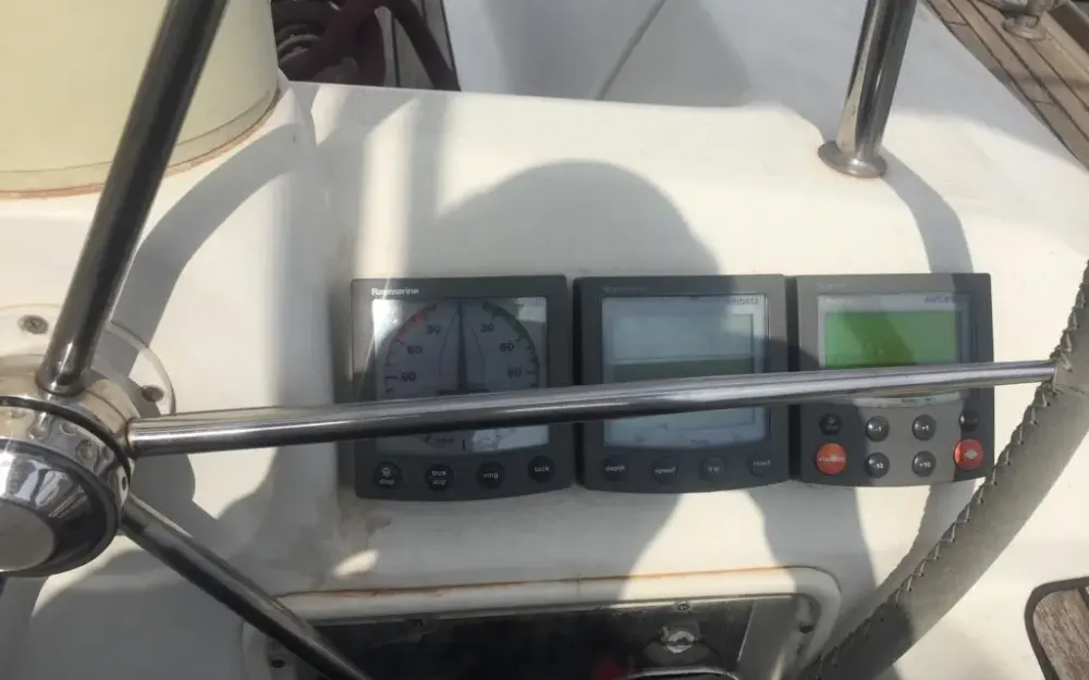 slider 11 Jeanneau Sun Odyssey 43