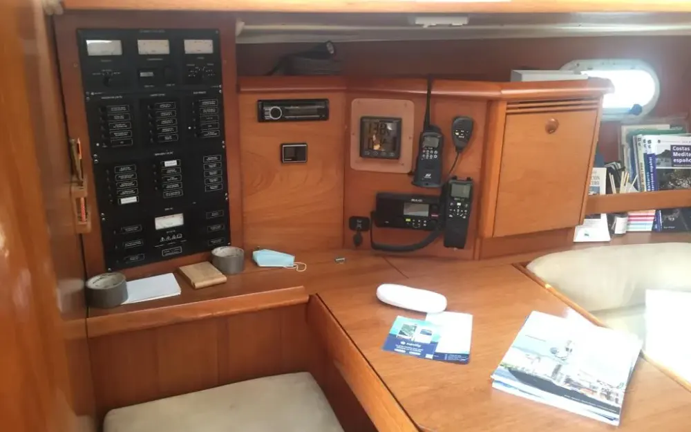 slider 19 Jeanneau Sun Odyssey 43