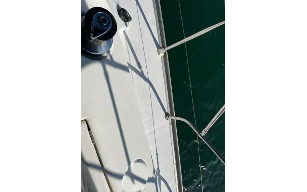 slider 8 Jeanneau Sun Odyssey 43