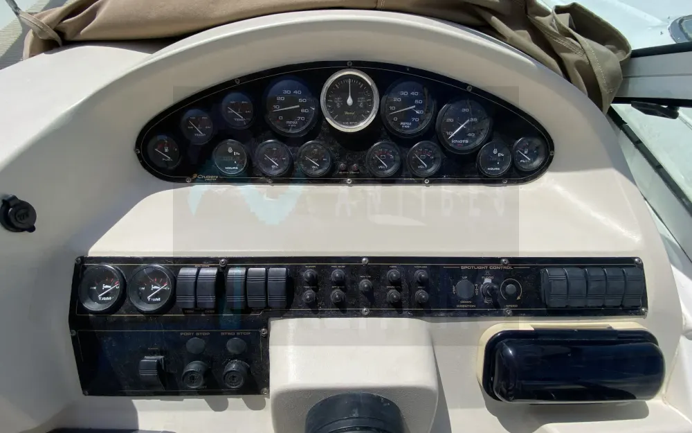 slider 21 Cruisers Express 3075