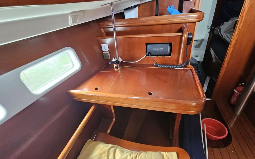 slider 11 Beneteau Oceanis 42 CC