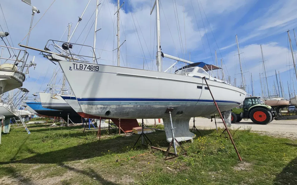 slider 2 Beneteau Oceanis 42 CC