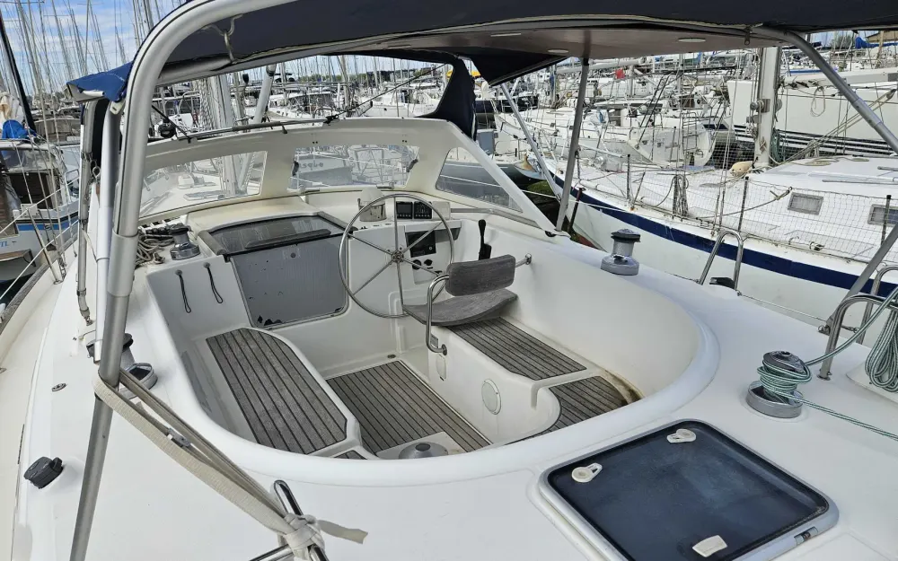 slider 5 Beneteau Oceanis 42 CC