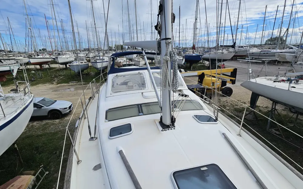 slider 8 Beneteau Oceanis 42 CC