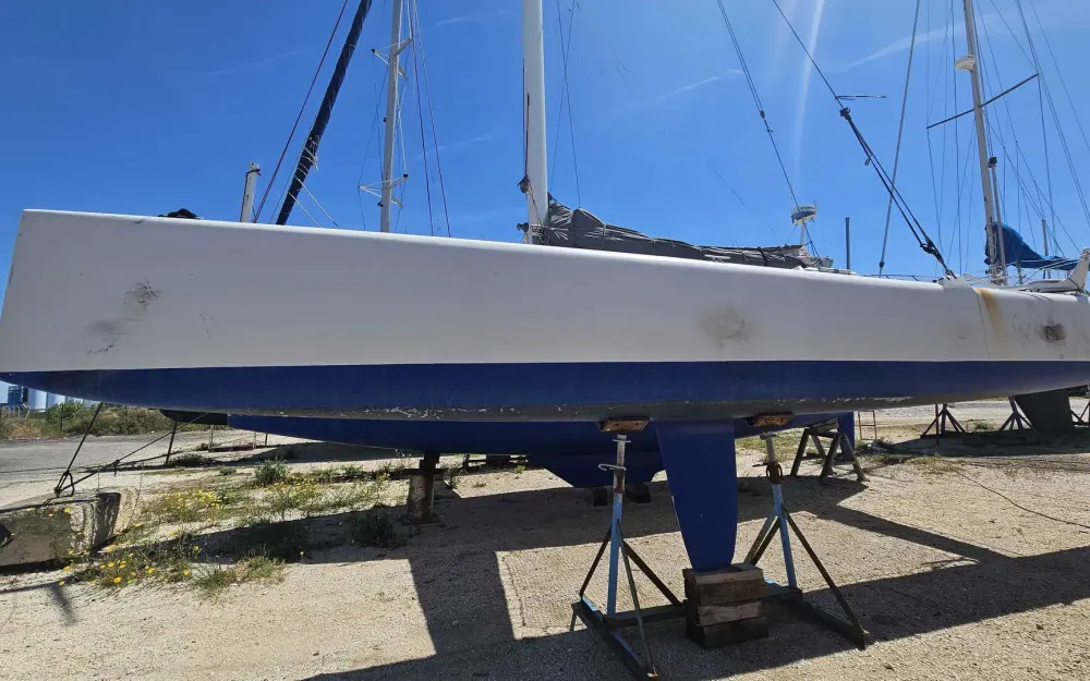 slider 2 Lerouge Yachts Design Pulsar 33