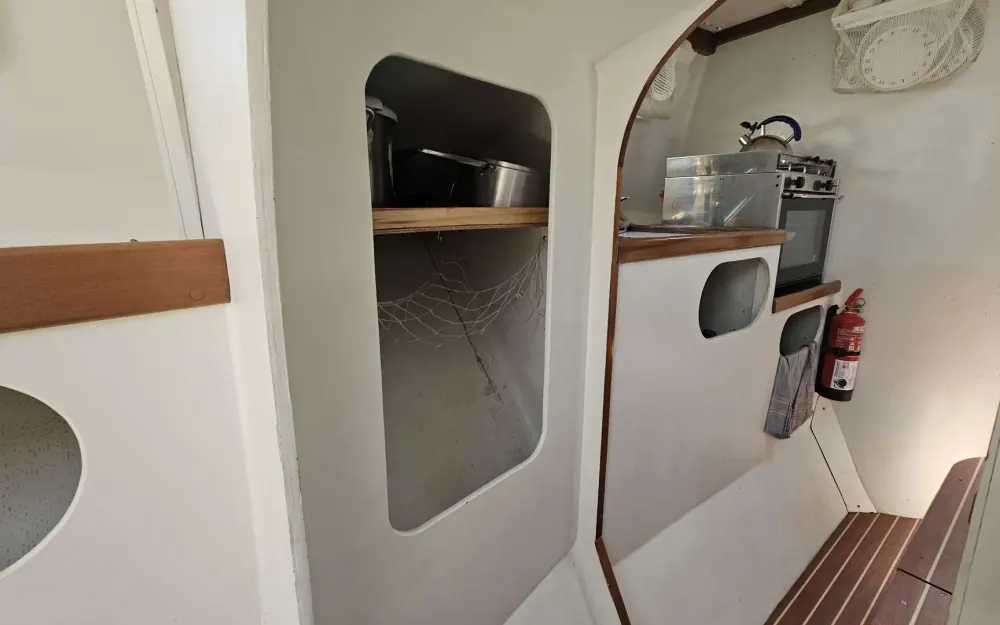 slider 7 Lerouge Yachts Design Pulsar 33