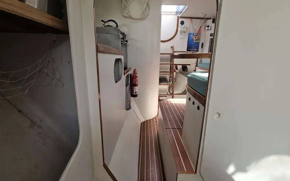 slider 8 Lerouge Yachts Design Pulsar 33