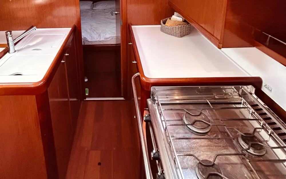 slider 3 Beneteau Oceanis 46