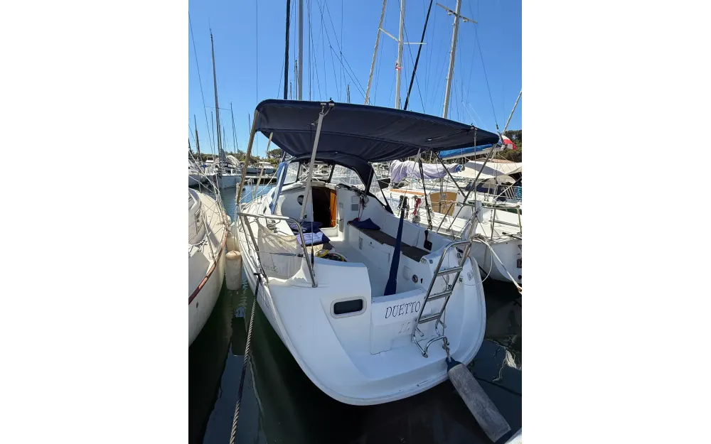 slider 1 Beneteau Oceanis 281