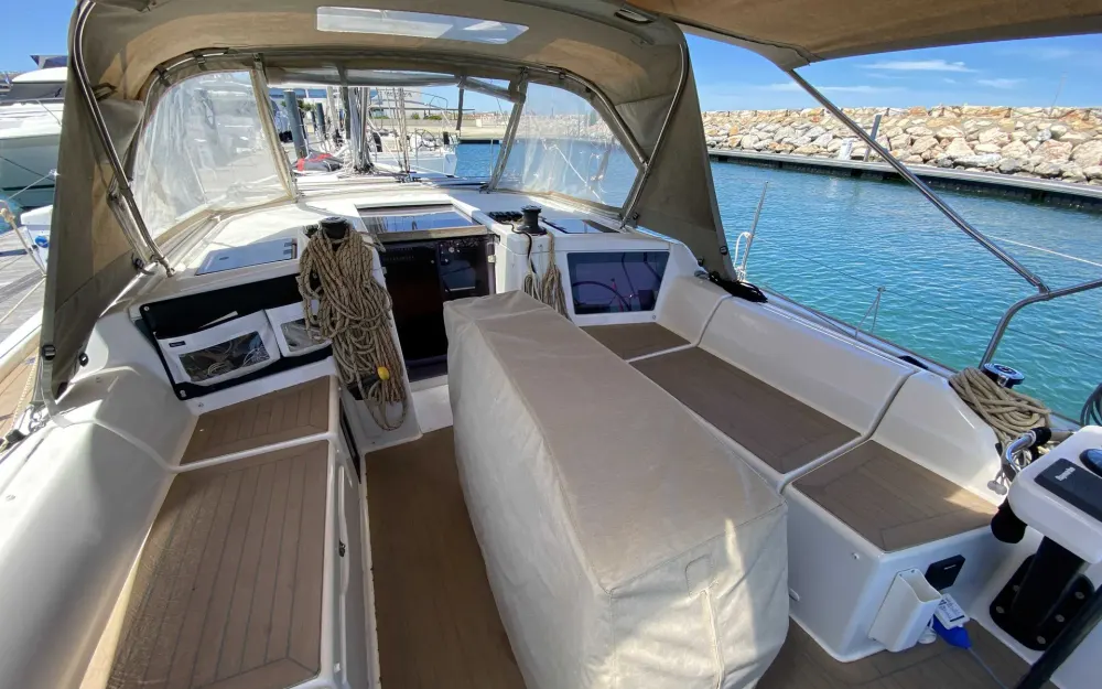 slider 13 Dufour  390 - null