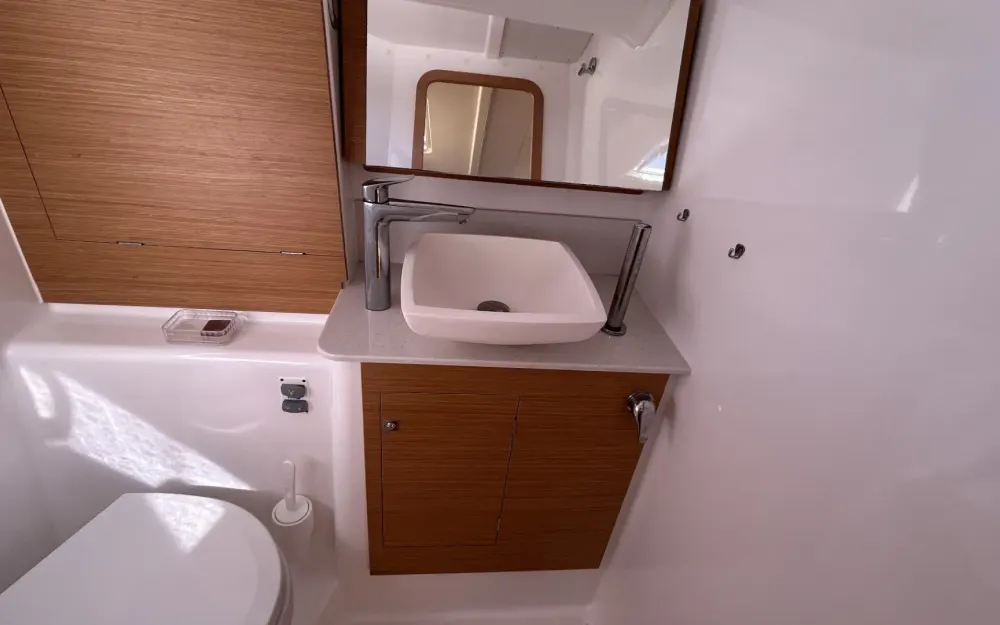 slider 8 Dufour  390 Grand Large