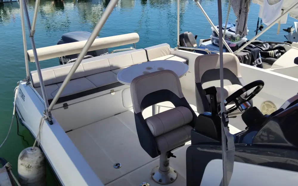 slider 4 Beneteau Flyer 6.6 SPACEdeck