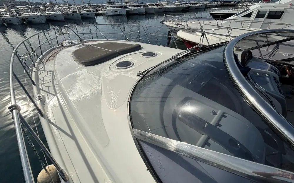 slider 3 Cranchi Mediterranee 50