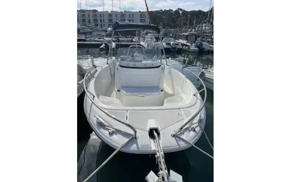 slider 0 Jeanneau Cap Camarat 6.5 CC Serie 3