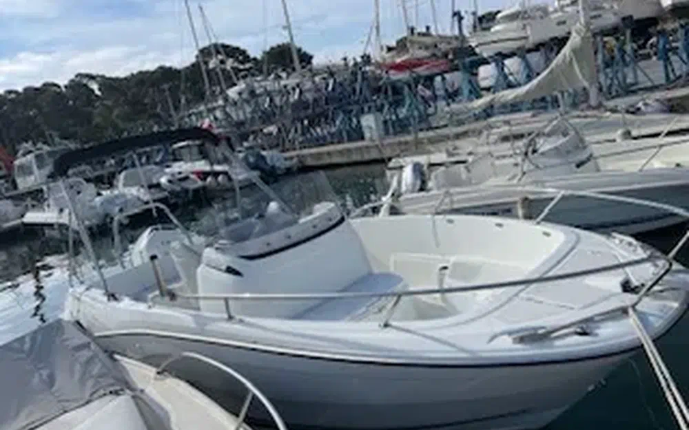 slider 2 Jeanneau Cap Camarat 6.5 CC