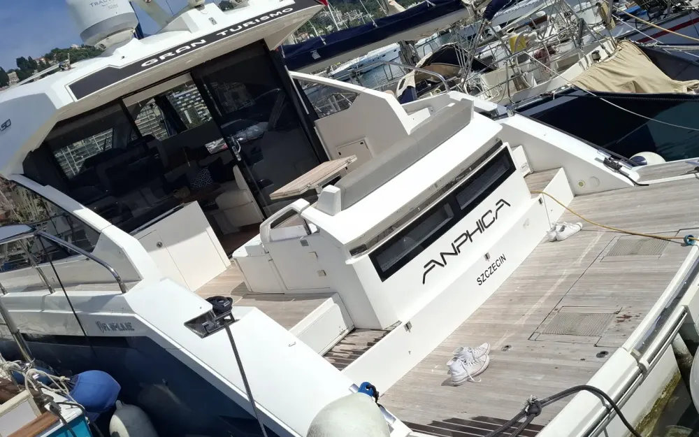 slider 0 Fairline Targa 50 Gran Turismo