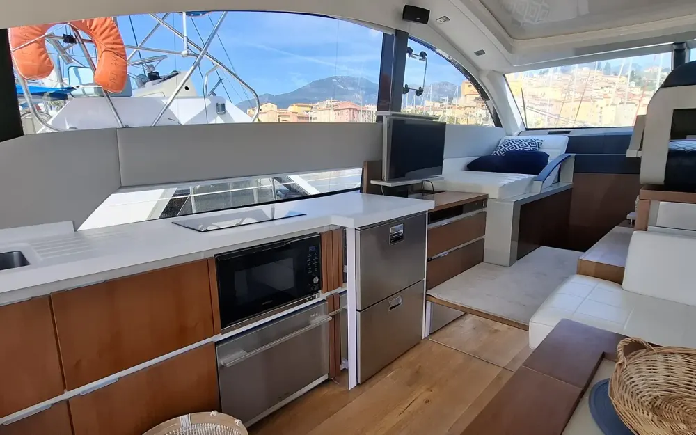 slider 2 Fairline Targa 50 Gran Turismo