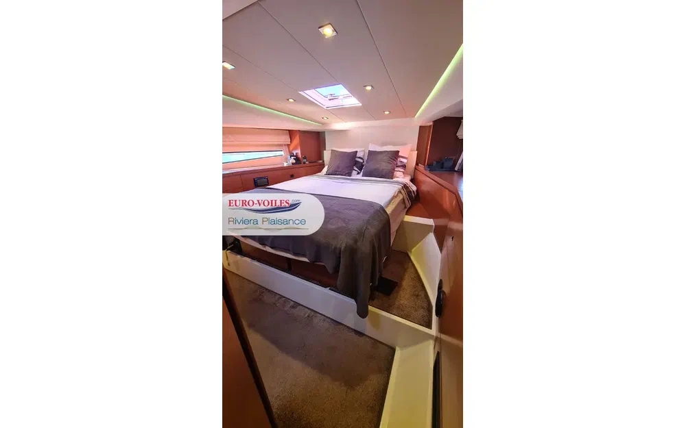 slider 15 Prestige Yachts 450 Fly