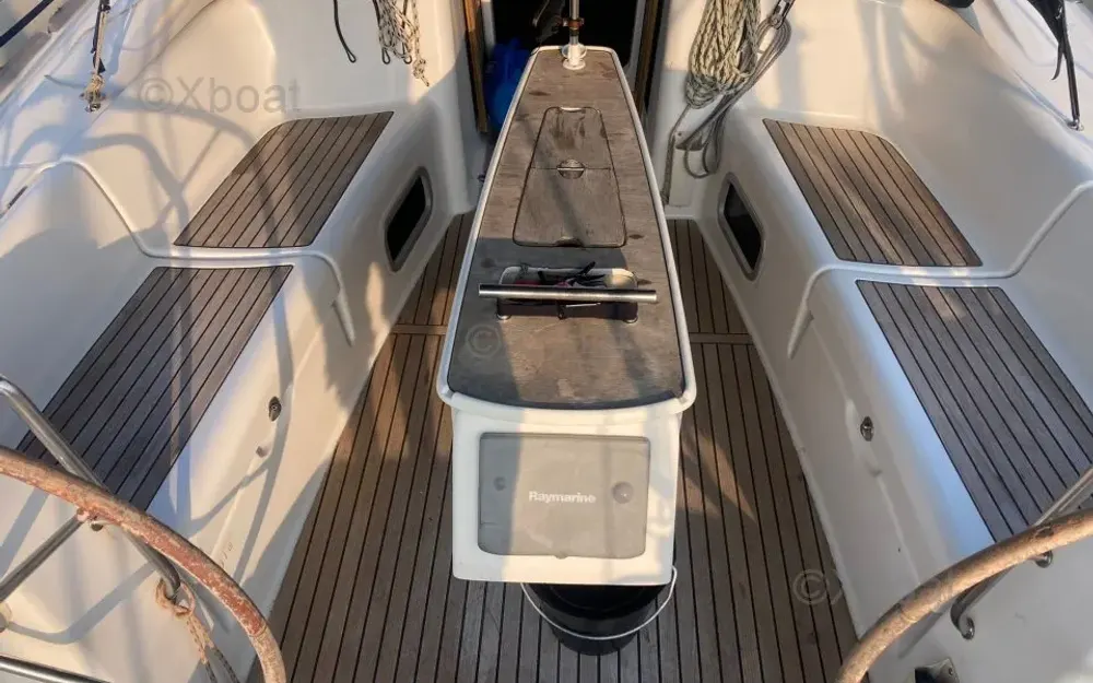 slider 3 Beneteau Oceanis 43