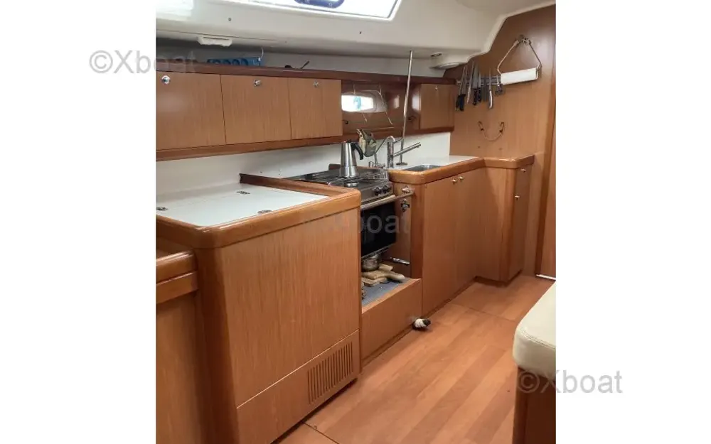 slider 8 Beneteau Oceanis 43