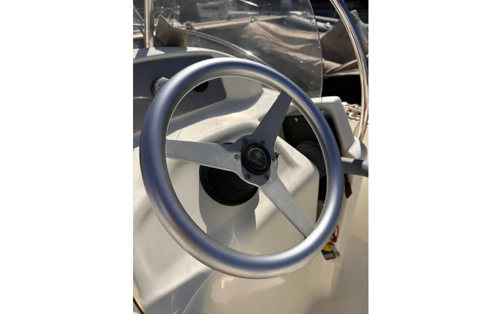 slider 7 Jeanneau Cap Camarat 545 Style